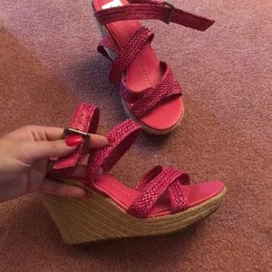 Pink wedges